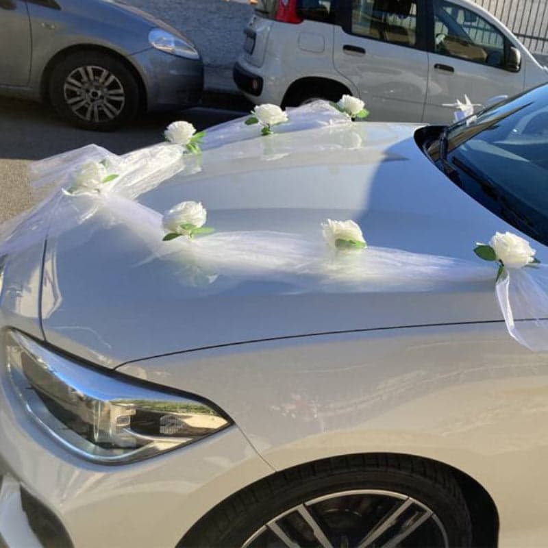 decoration voiture mariage elegance corteg sur teinte beige