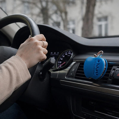 diffuseur parfum voiture pomme design bleu 